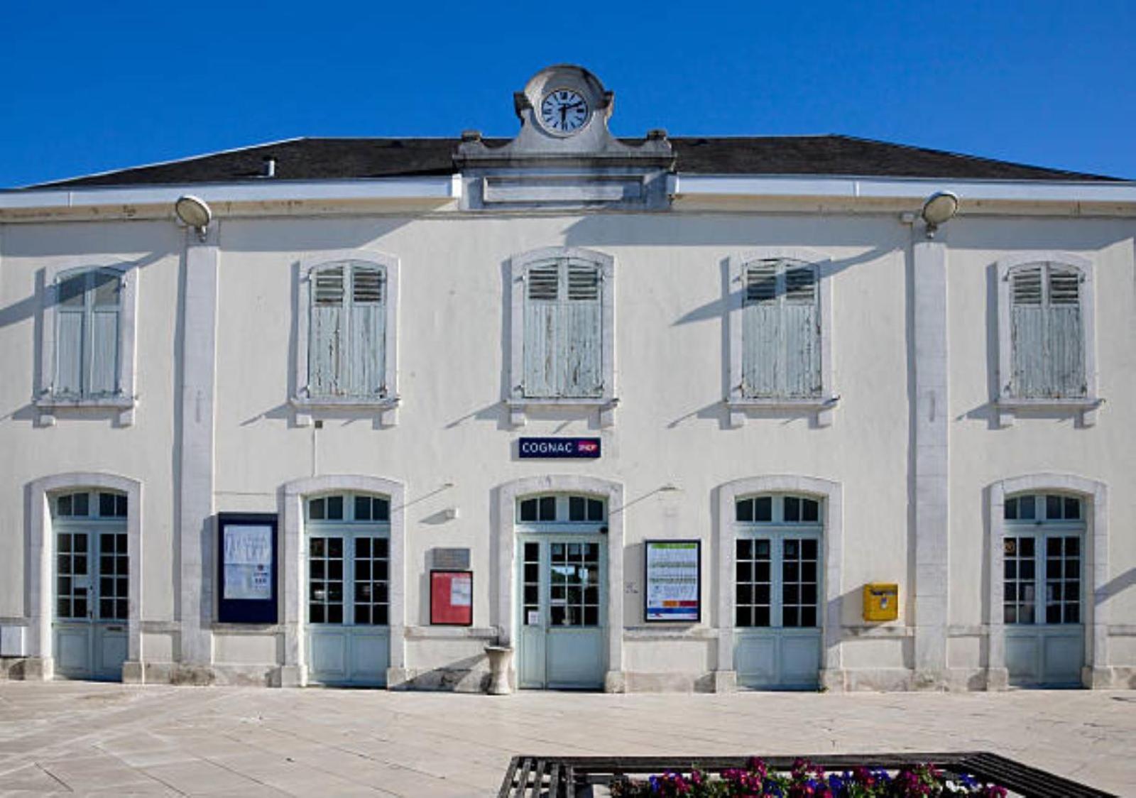 Maison Meire Studios 干邑 外观 照片