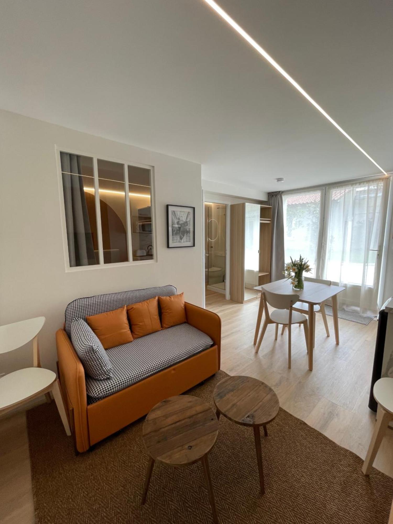 Maison Meire Studios 干邑 外观 照片