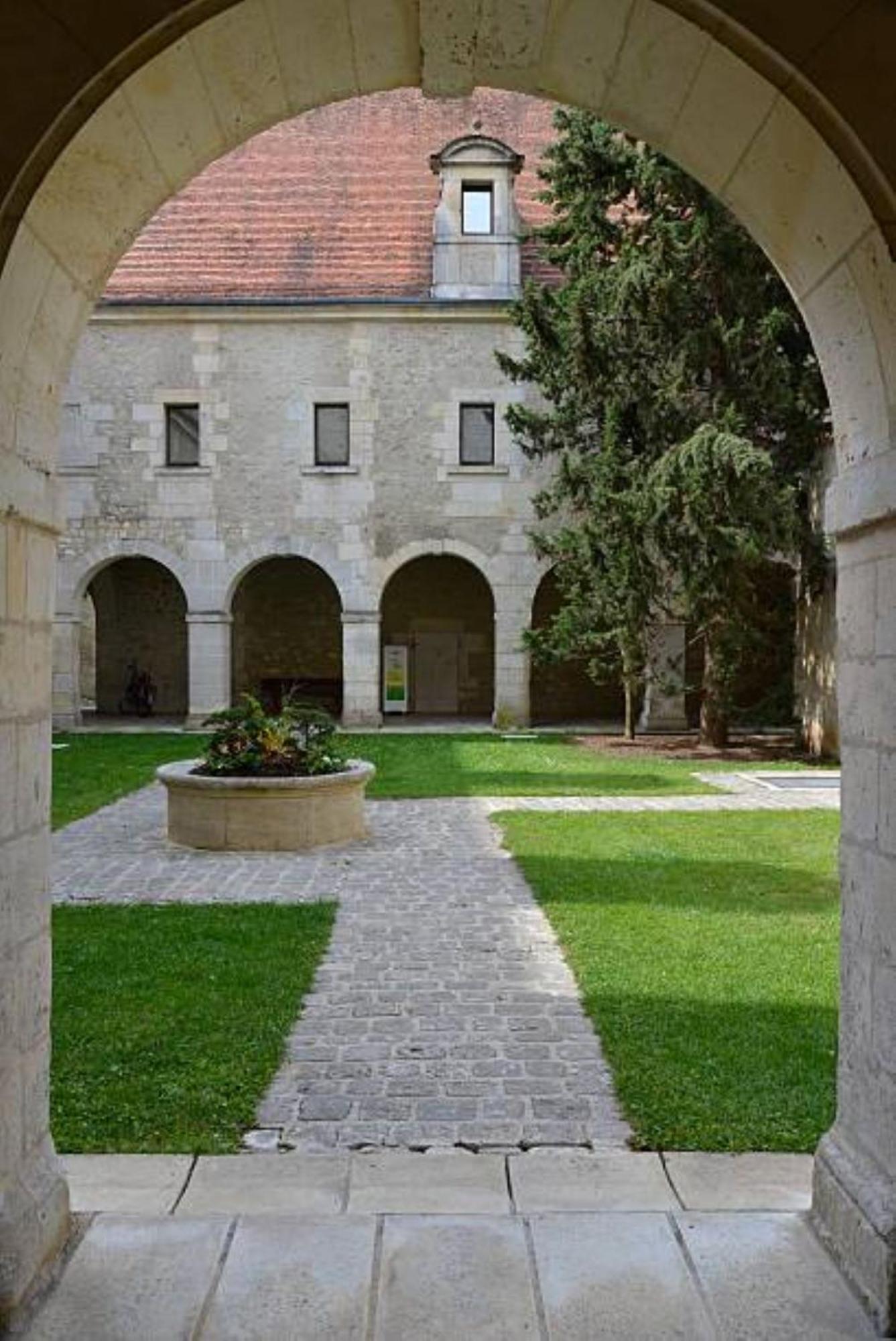 Maison Meire Studios 干邑 外观 照片