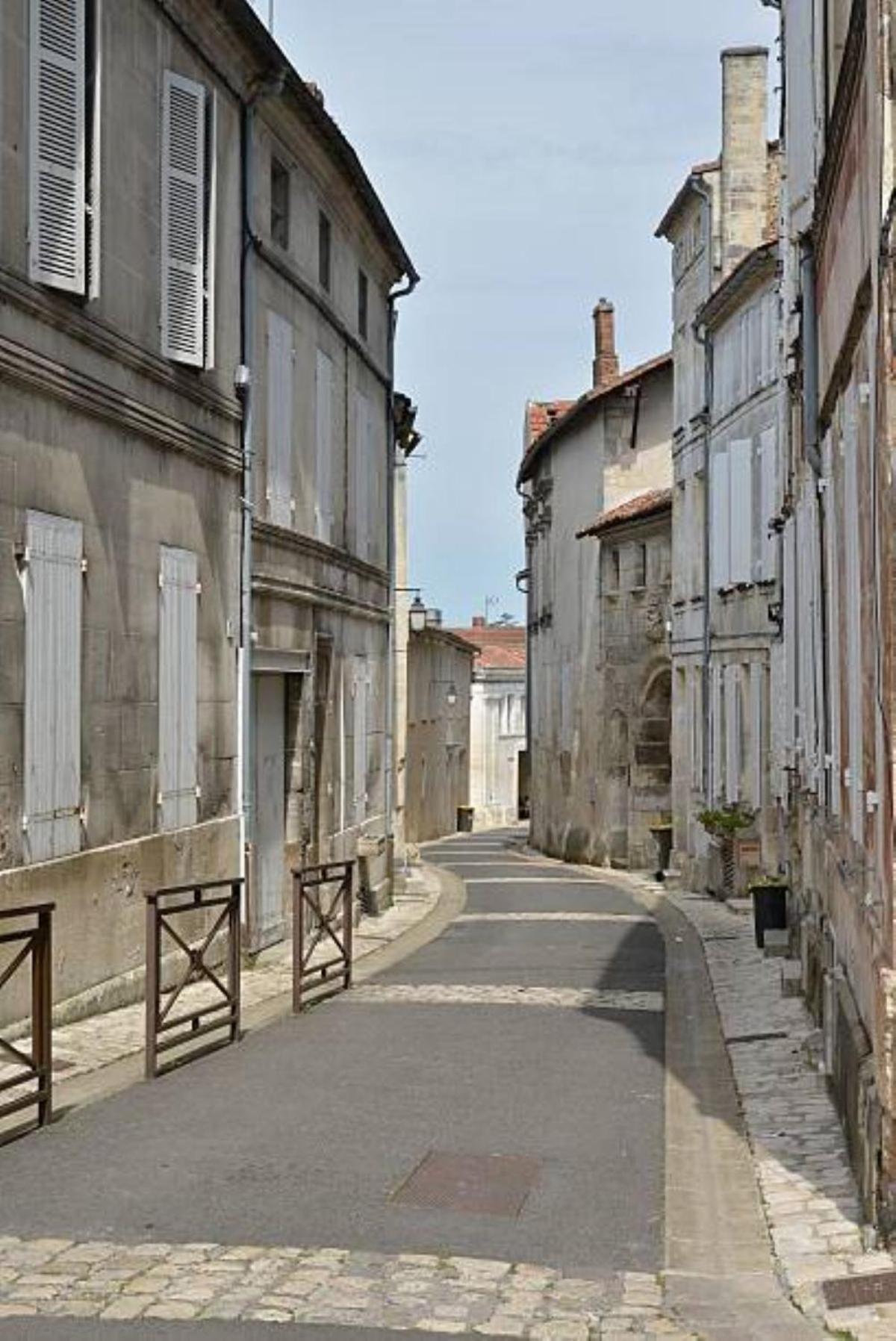 Maison Meire Studios 干邑 外观 照片